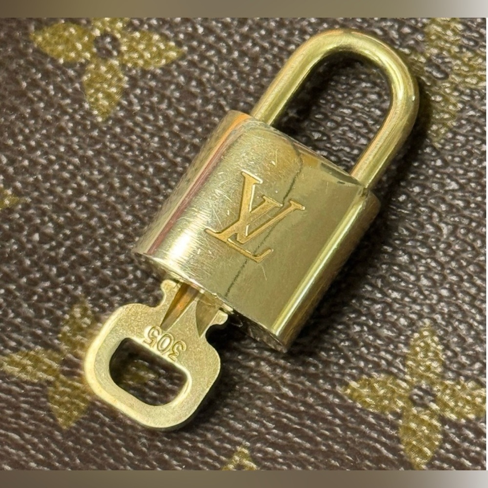 LOUIS VUITTON #305 LOCK & KEY 🔐